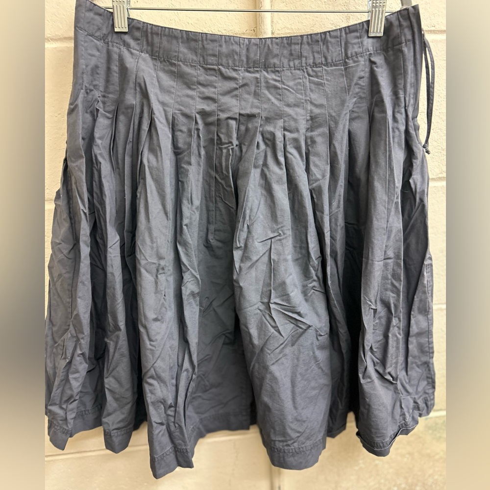 Woman’s Calvin Klein ruffled blue skirt size 12